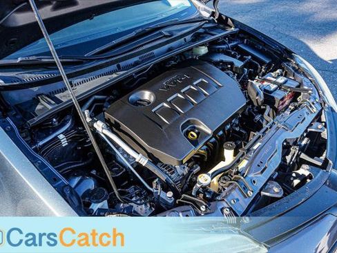 Used 2018 Toyota Corolla LE image 37