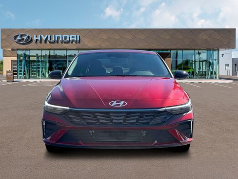 New 2026 Hyundai Elantra SEL FWD image 12