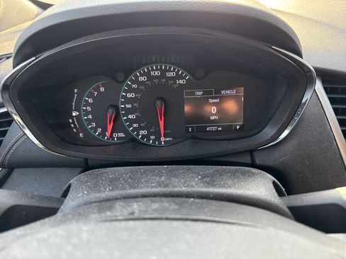 Used 2019 Chevrolet Trax LS FWD image 4