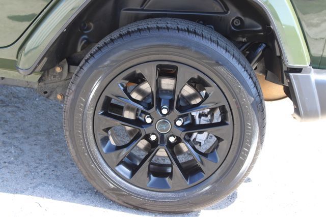 Used 2024 Jeep Wrangler Unlimited Sahara AWD/4WD image 7