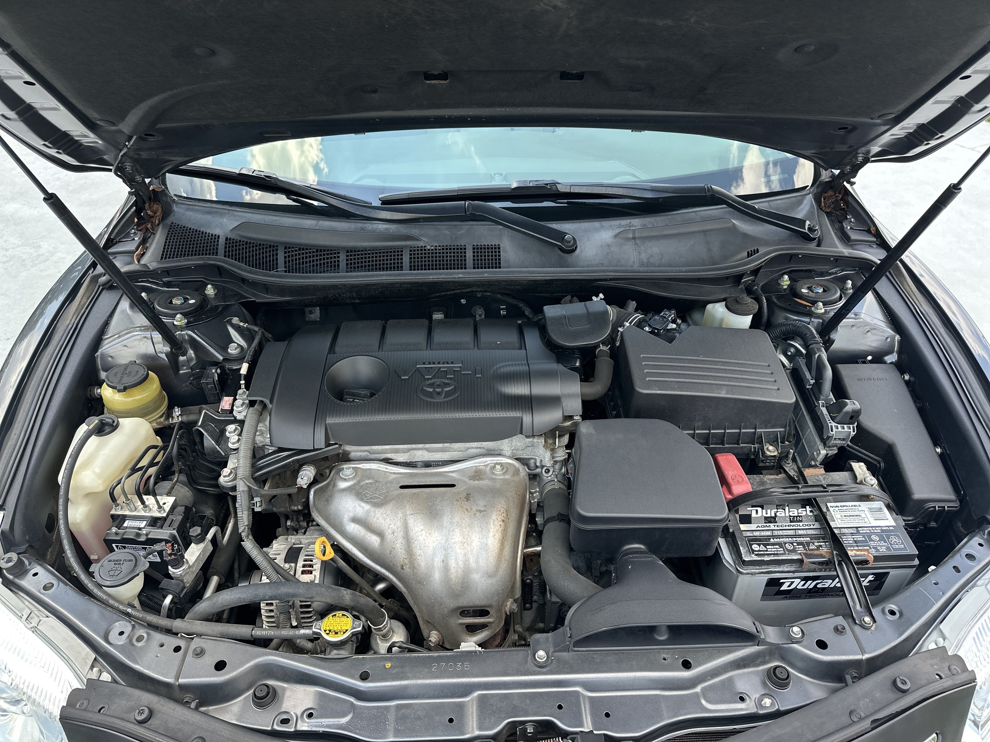 Used 2010 Toyota Camry LE FWD image 34