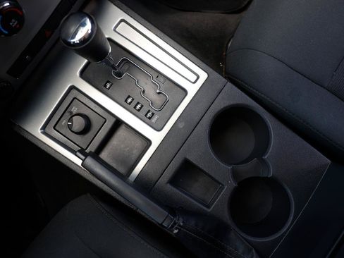 Used 2011 Dodge Nitro Heat AWD/4WD image 32
