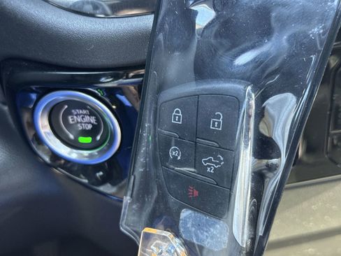 Used 2022 Chevrolet Silverado 1500 ZR2 w/ Technology Package image 37