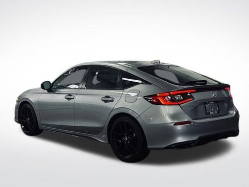 Used 2023 Honda Civic Sport image 8