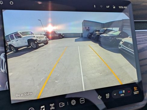 Used 2024 Rivian R1S Adventure image 17