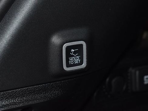 New 2025 Jeep Grand Cherokee L Limited w/ Luxury Tech Group II image 30