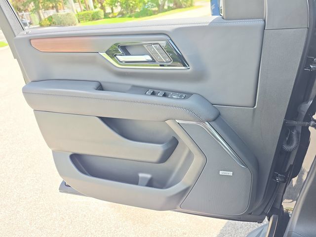 New 2026 GMC Yukon Denali AWD/4WD image 21