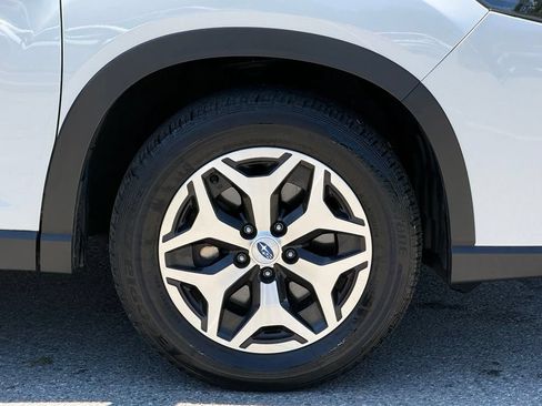 Certified 2023 Subaru Forester Premium AWD/4WD image 12
