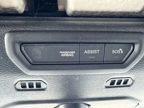 Used 2022 Jeep Gladiator Overland w/ Popular Equipment Package AWD/4WD image 26