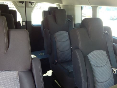 Used 2022 Ford Transit 350 XLT image 12