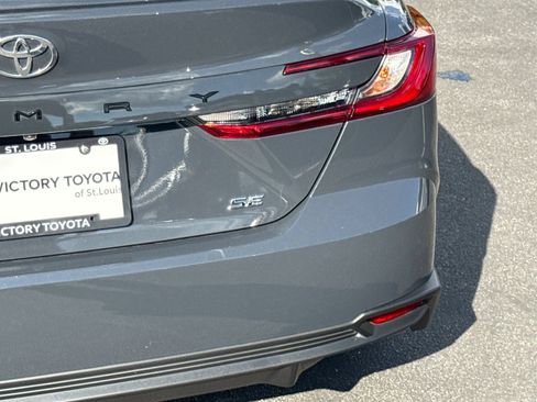 Used 2026 Toyota Camry SE FWD image 21