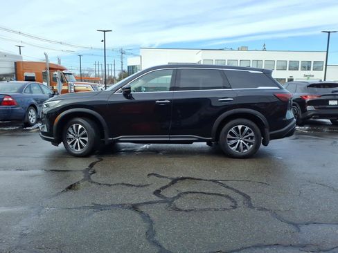 Certified 2024 INFINITI QX60 Pure image 8