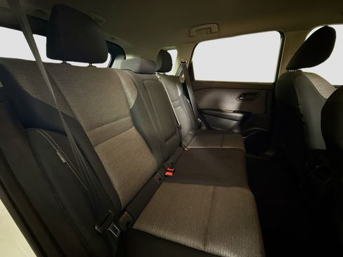 Used 2022 Nissan Rogue S image 27