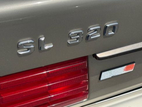 Used 1997 Mercedes-Benz SL 320 image 10