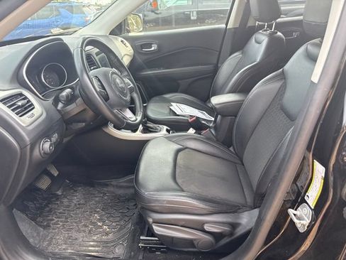 Used 2019 Jeep Compass Latitude AWD/4WD image 21