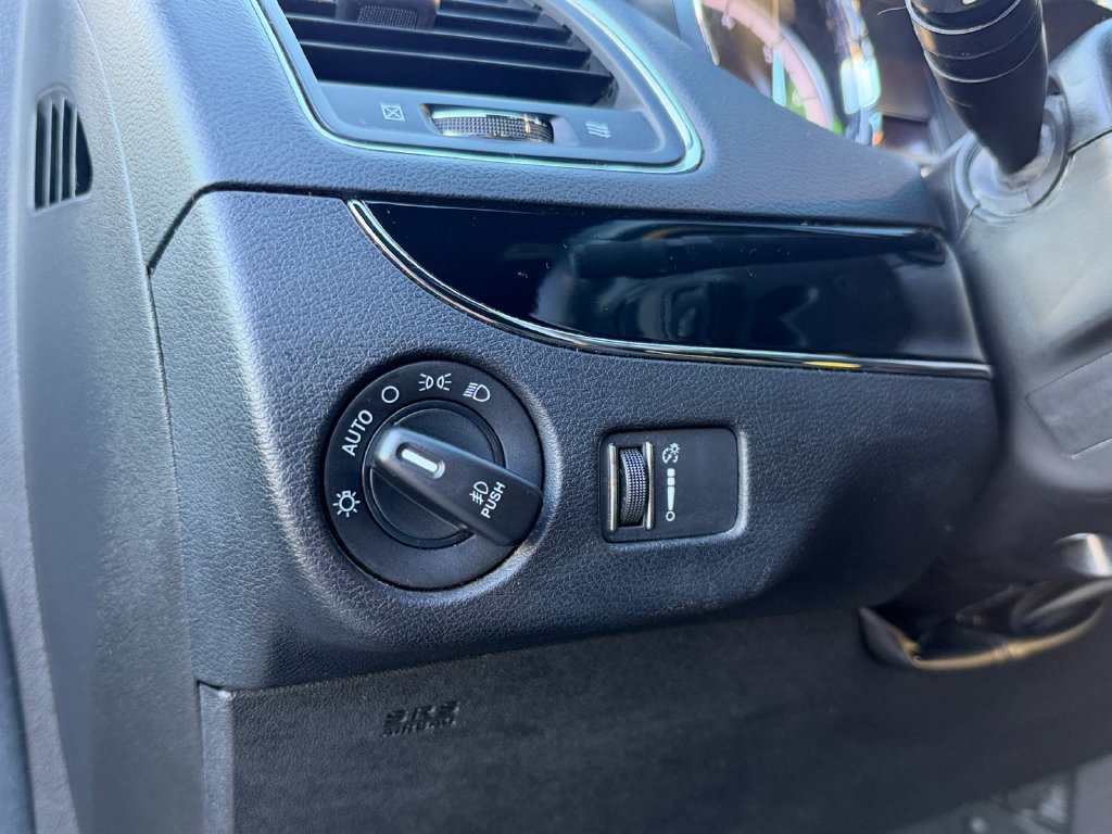 Certified 2020 Dodge Grand Caravan SE FWD image 24