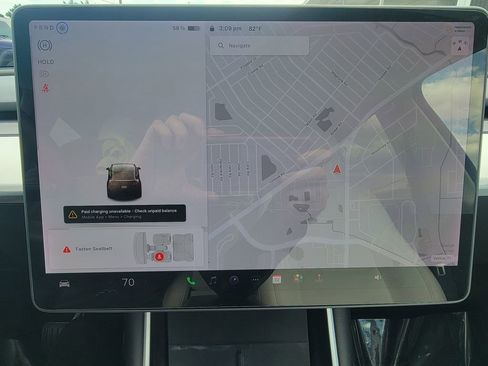 Used 2021 Tesla Model Y Long Range AWD/4WD image 14