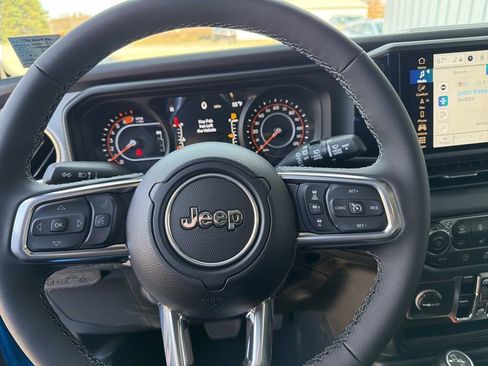 New 2025 Jeep Wrangler Sahara w/ Technology Group image 14