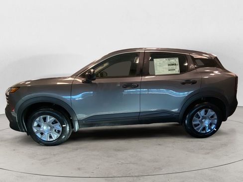 Used 2025 Nissan Kicks S AWD/4WD image 2