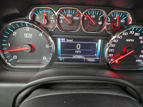 Used 2017 GMC Yukon SLT image 9