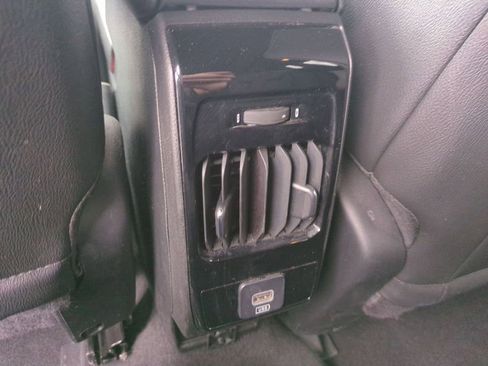 Used 2025 Jeep Compass Limited image 20