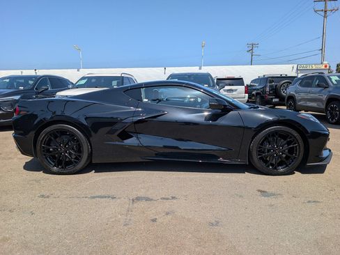Used 2026 Chevrolet Corvette Stingray Coupe w/ Battery Protection Package RWD image 7