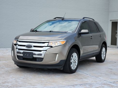 Used 2014 Ford Edge SEL w/ Equipment Group 205A FWD image 3