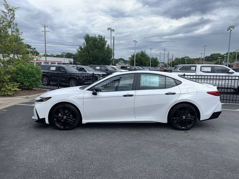 Certified 2026 Toyota Camry Hybrid w/ Multimedia Upgrade Package FWD image 5
