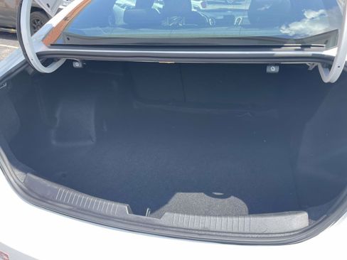 Used 2024 Chevrolet Malibu LT FWD image 28