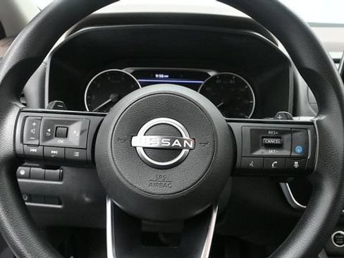 Used 2023 Nissan Rogue SV AWD/4WD image 14