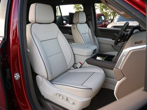 New 2026 GMC Yukon Denali w/ Advanced Technology Package RWD image 27