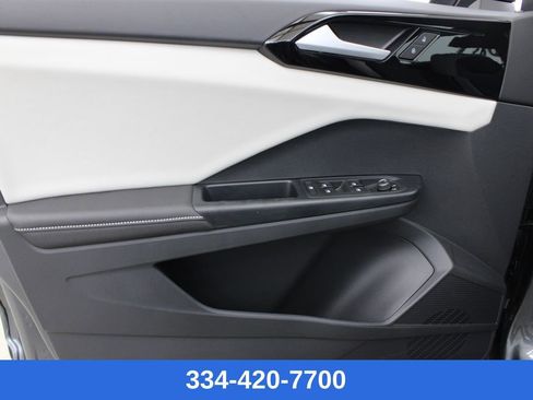 New 2026 Volkswagen Taos S image 14