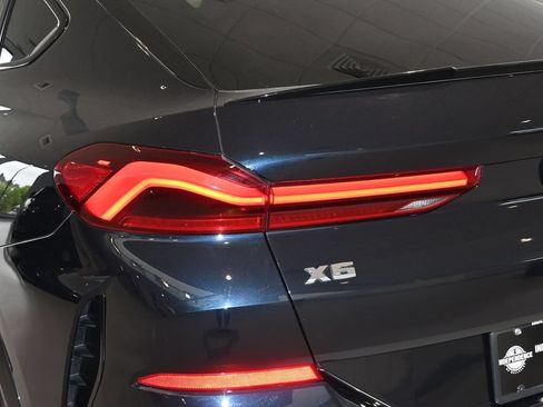 Used 2025 BMW X6 M60i AWD/4WD image 26