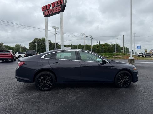 Used 2025 Chevrolet Malibu LT w/ Sport Edition FWD image 14