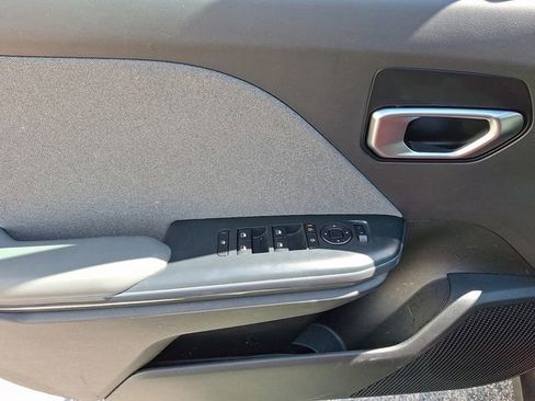 Certified 2025 Kia K4 EX image 14