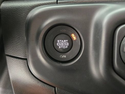 Used 2021 Jeep Wrangler Unlimited Sahara AWD/4WD image 34