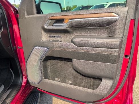 Used 2024 Chevrolet Silverado 1500 High Country w/ Technology Package AWD/4WD image 51