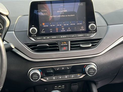 Used 2024 Nissan Altima 2.5 SR image 17