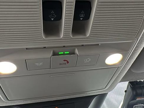 New 2026 Nissan Kicks SR w/ SR Premium Package image 30