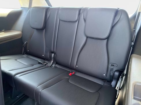 New 2026 Kia Carnival FWD image 10