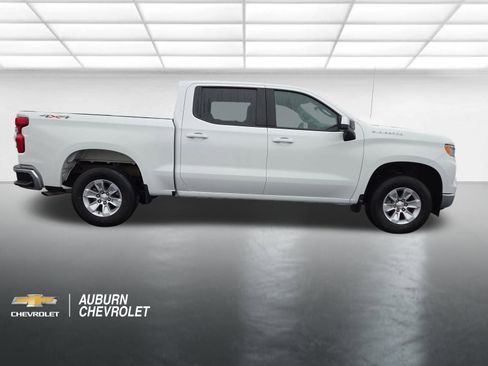 Certified 2025 Chevrolet Silverado 1500 LT AWD/4WD image 2