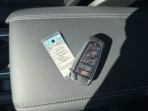 New 2026 Lincoln Corsair Premiere image 23