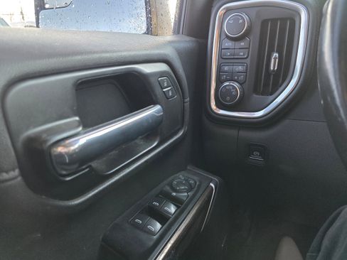 Used 2019 Chevrolet Silverado 1500 RST image 15