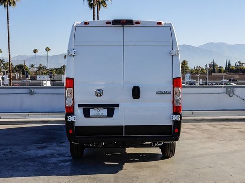 New 2026 RAM ProMaster 2500 w/ Convenience Group FWD image 8