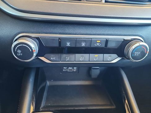 Used 2024 Nissan Altima 2.5 SR image 20