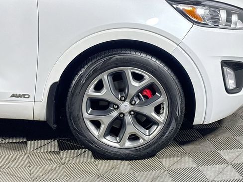 Used 2018 Kia Sorento SX image 24