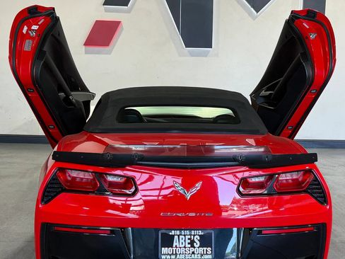 Used 2014 Chevrolet Corvette Stingray Convertible RWD image 17