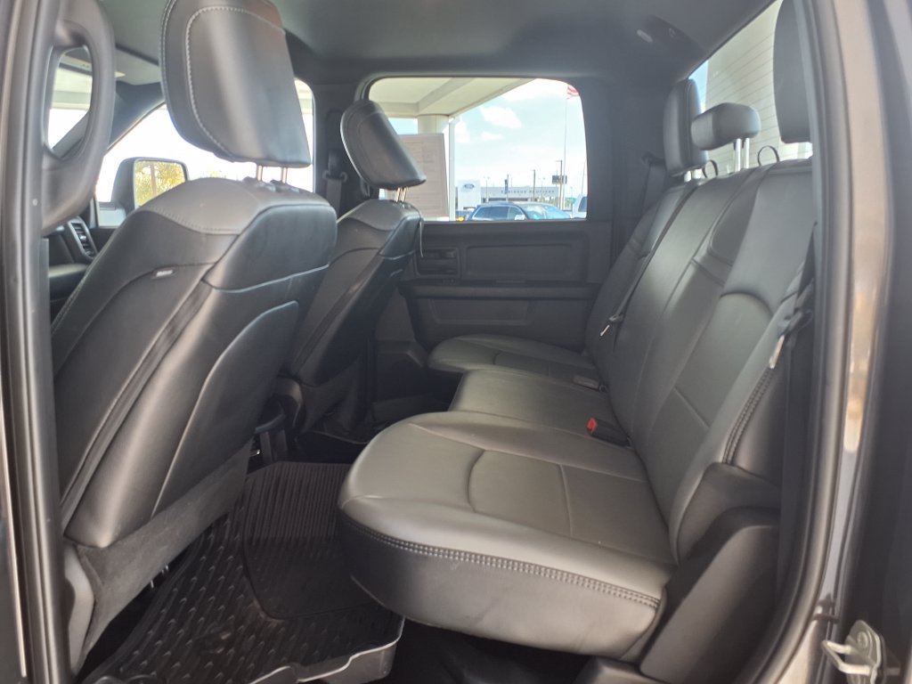 Used 2026 RAM 2500 Tradesman w/ Chrome Appearance Group AWD/4WD image 14