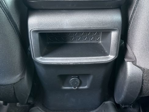 Used 2020 Toyota RAV4 LE w/ All Weather Liner Package AWD/4WD image 28