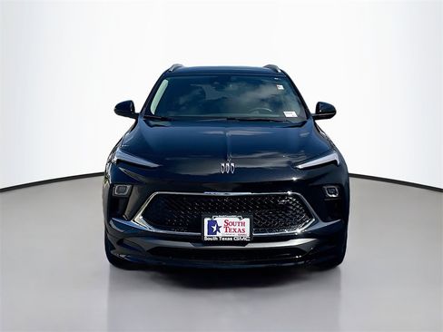 Used 2025 Buick Encore GX Sport Touring w/ Advanced Technology Package image 2